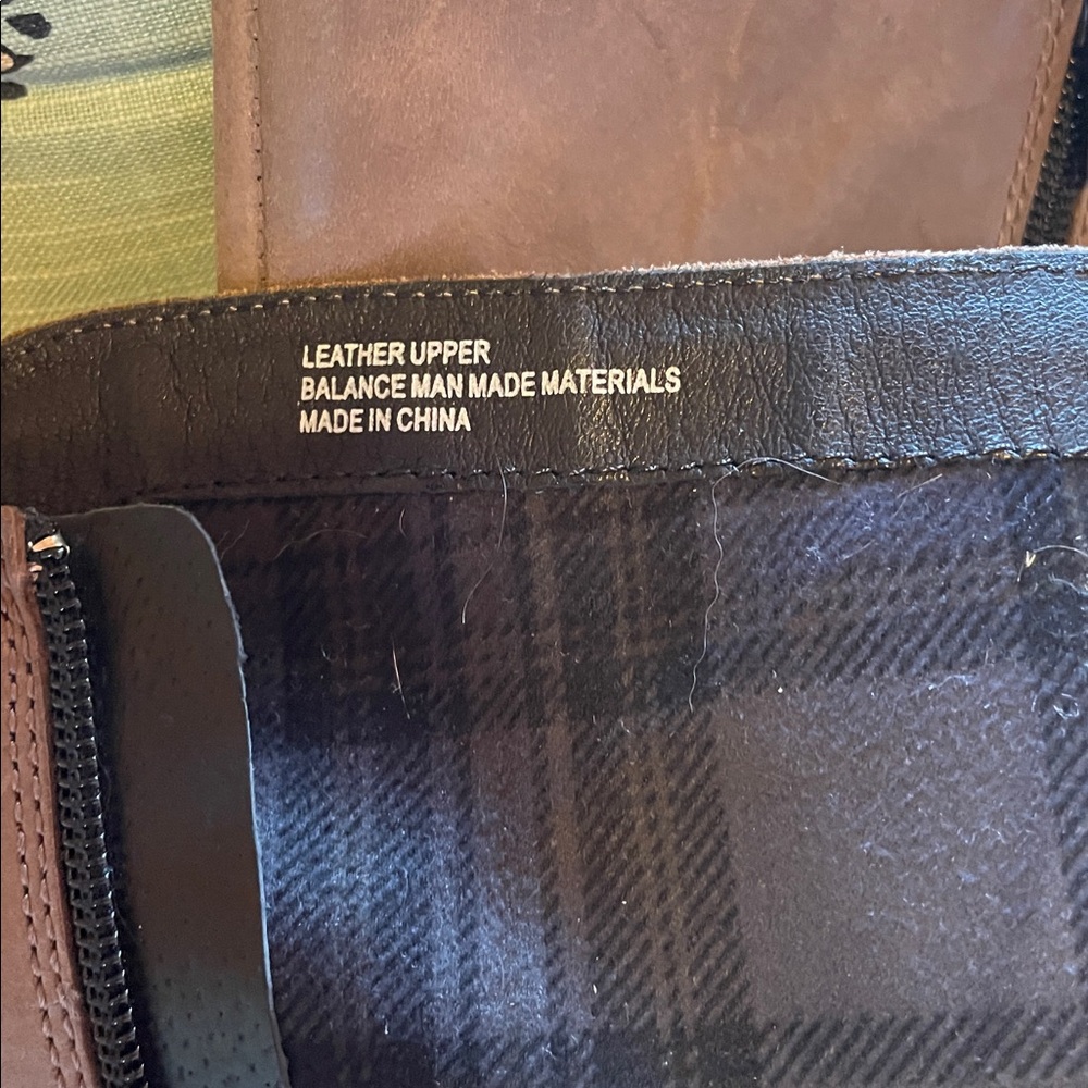 BORN FABULOUS Leather Taupe, Size 7/38 - Picture 9 of 12